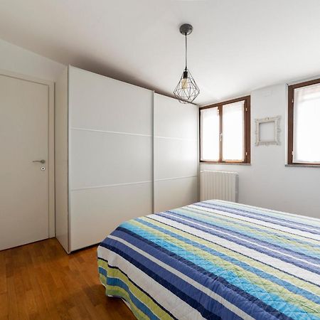 Porta Genova Balcony Apartment Milano Esterno foto