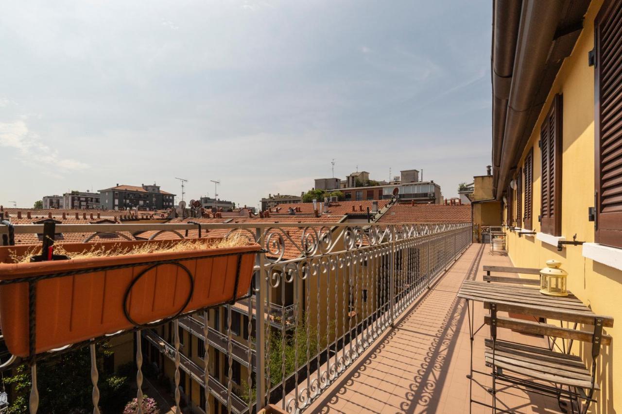 Porta Genova Balcony Apartment Milano Esterno foto